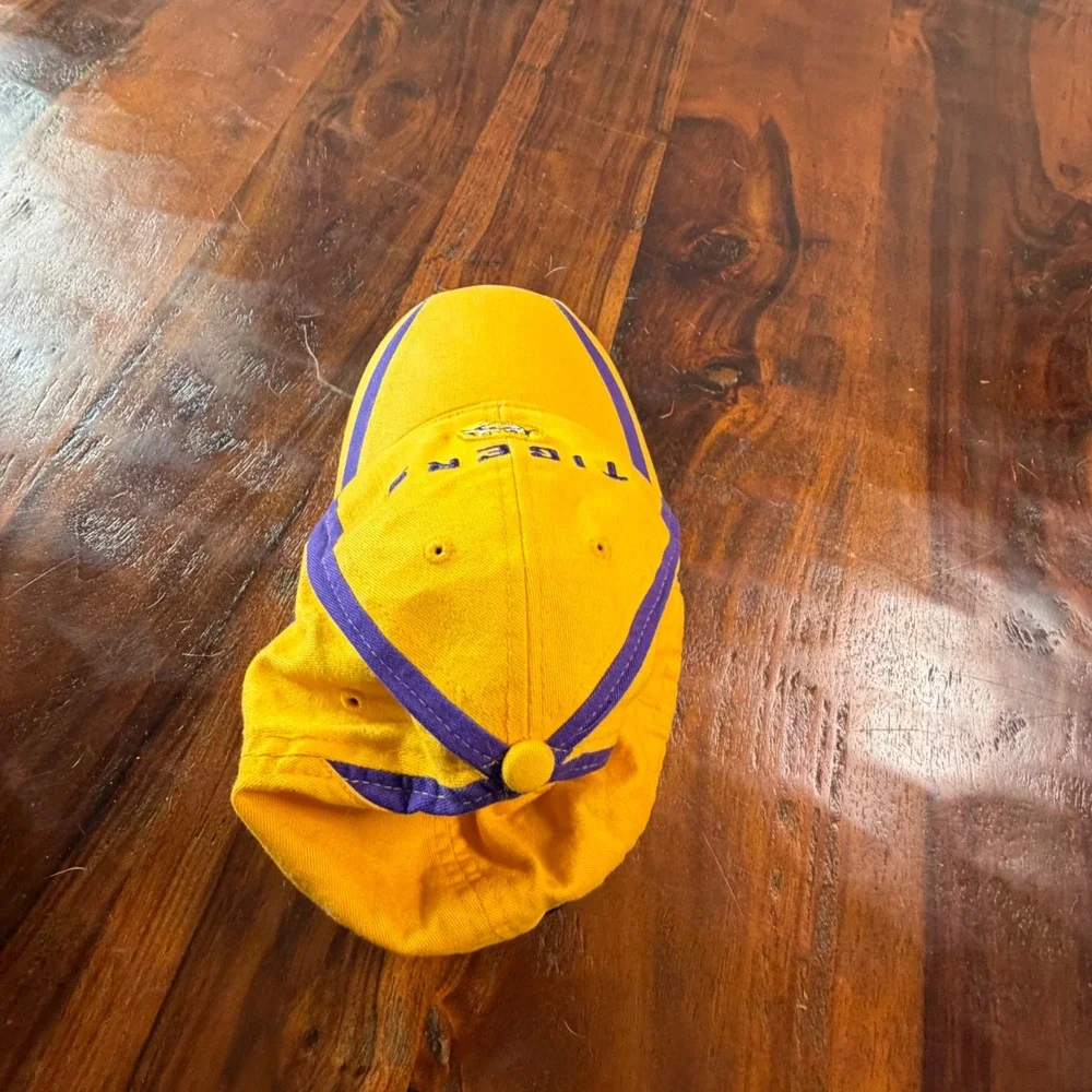 Nike Team LSU Tigers Youth Hat Yellow Purple Cotton Baseball Cap 4831-001-37